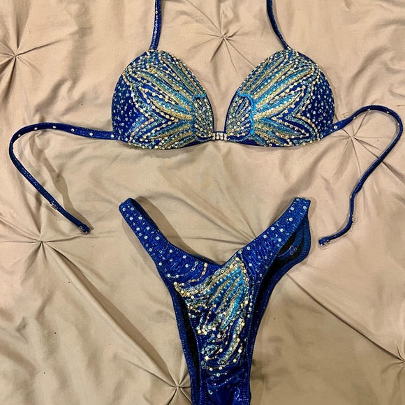 Royal Blue Figure Suit - Picture 2 of 3